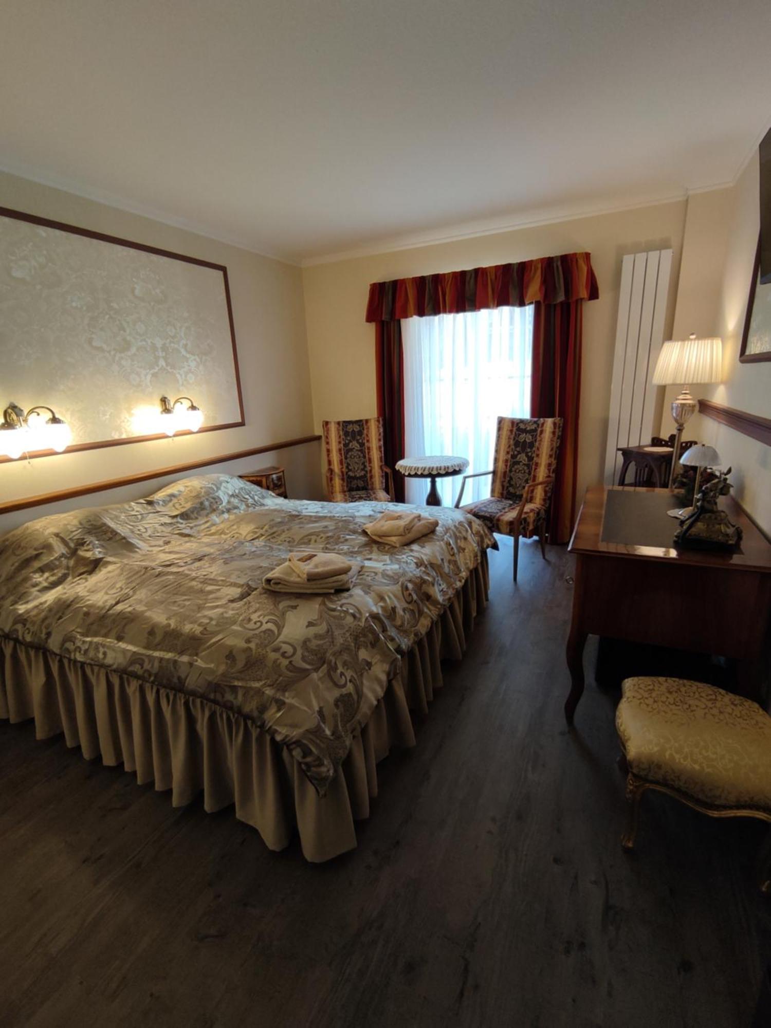 Pilgrims Inn Kreischa Eksteriør bilde